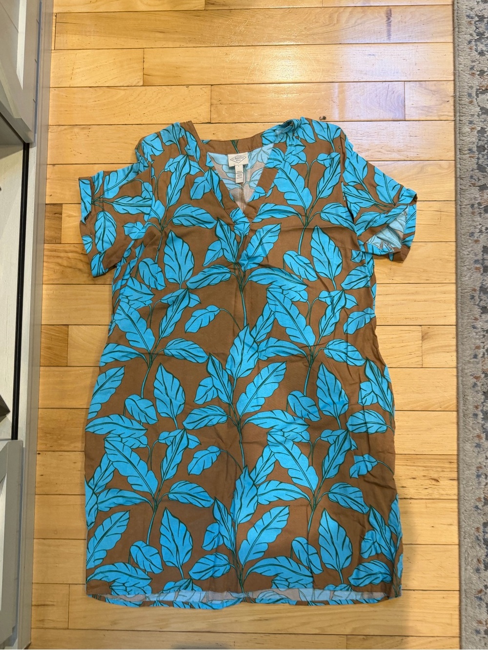 St. John’s Bay Women’s Short sleeve Relaxed Fit Night Gown Blue Floral Size L